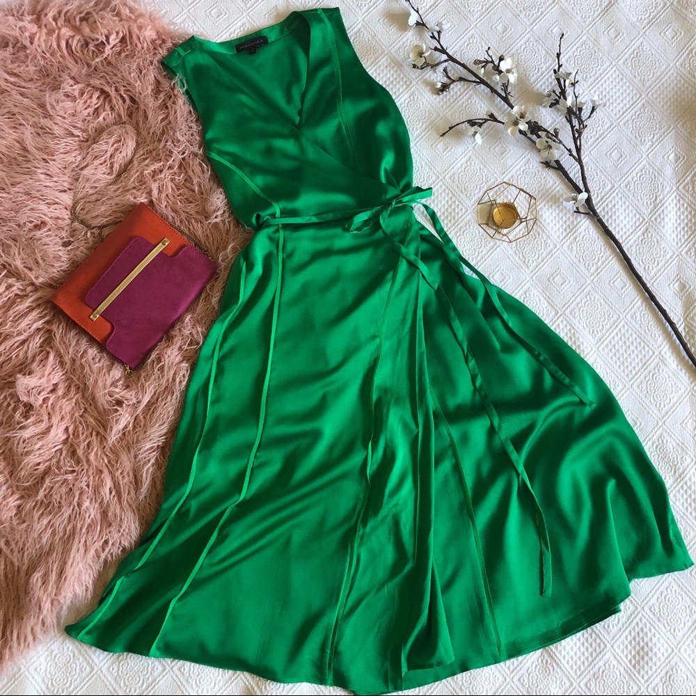 Banana Republic Green Wrap Dress, size Small